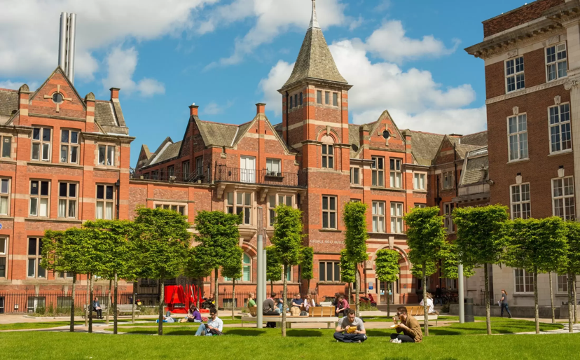 £2,000 PGT Scholarship