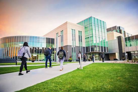 CAD $50 Application Fee Discount for Business Administration
